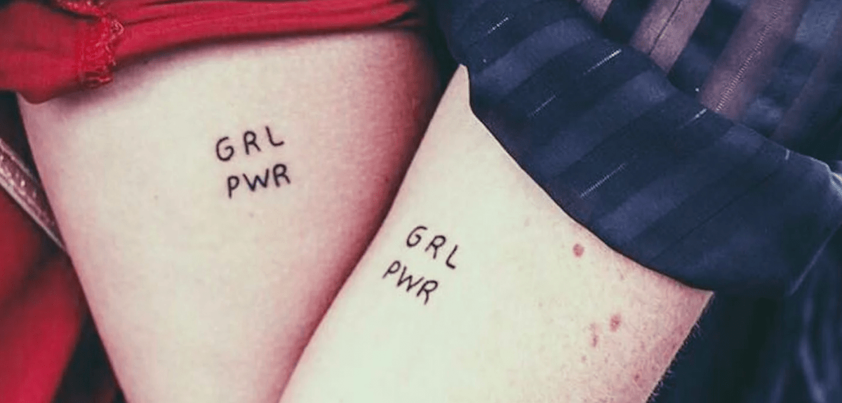 Tatuaż dla przyjaciółek – symbol trwałej przyjaźni